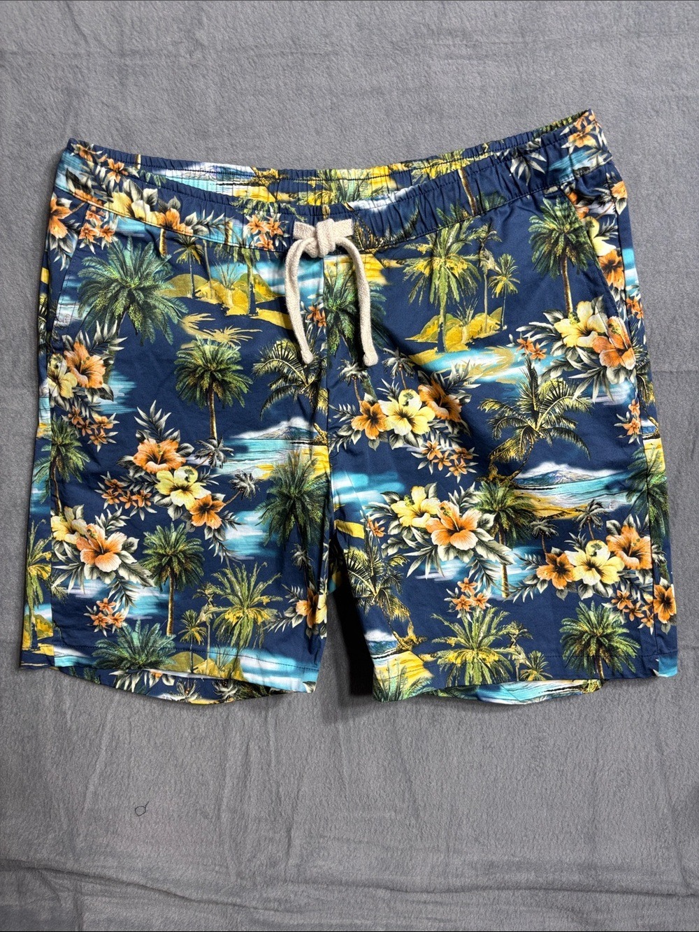 ZARA Tropical Print Drawstring Elastic Waist Flat Front Shorts